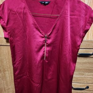 Red Express Blouse sz.Small